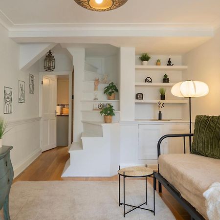 דירות לונדון Gorgeous 2Bed House In New Road מראה חיצוני תמונה